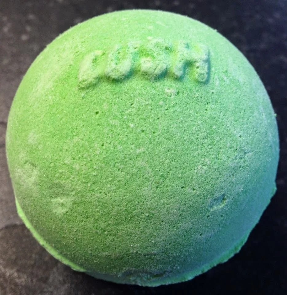 Avobath Bath Bomb by LUSH