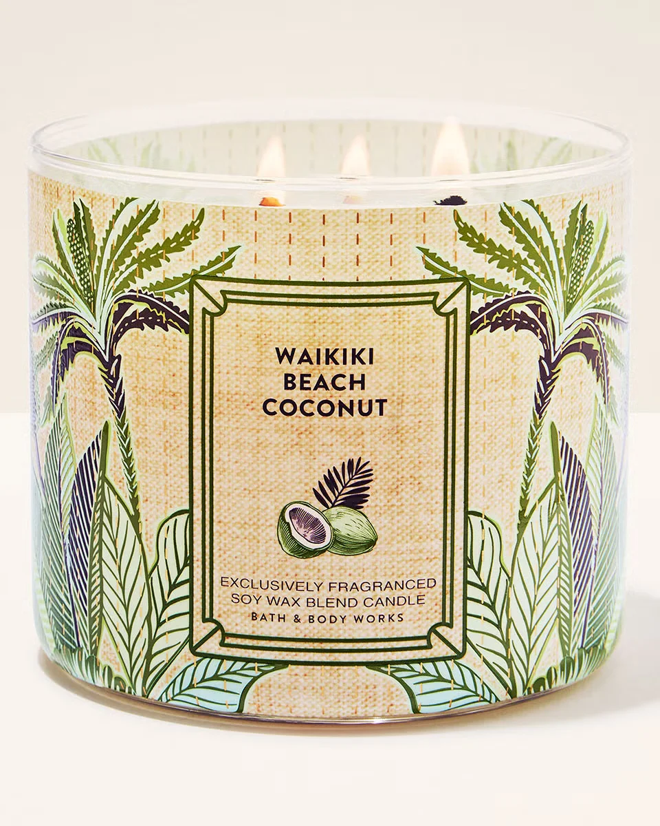 Waikiki Beach Coconut Candle by Bath & Body Works