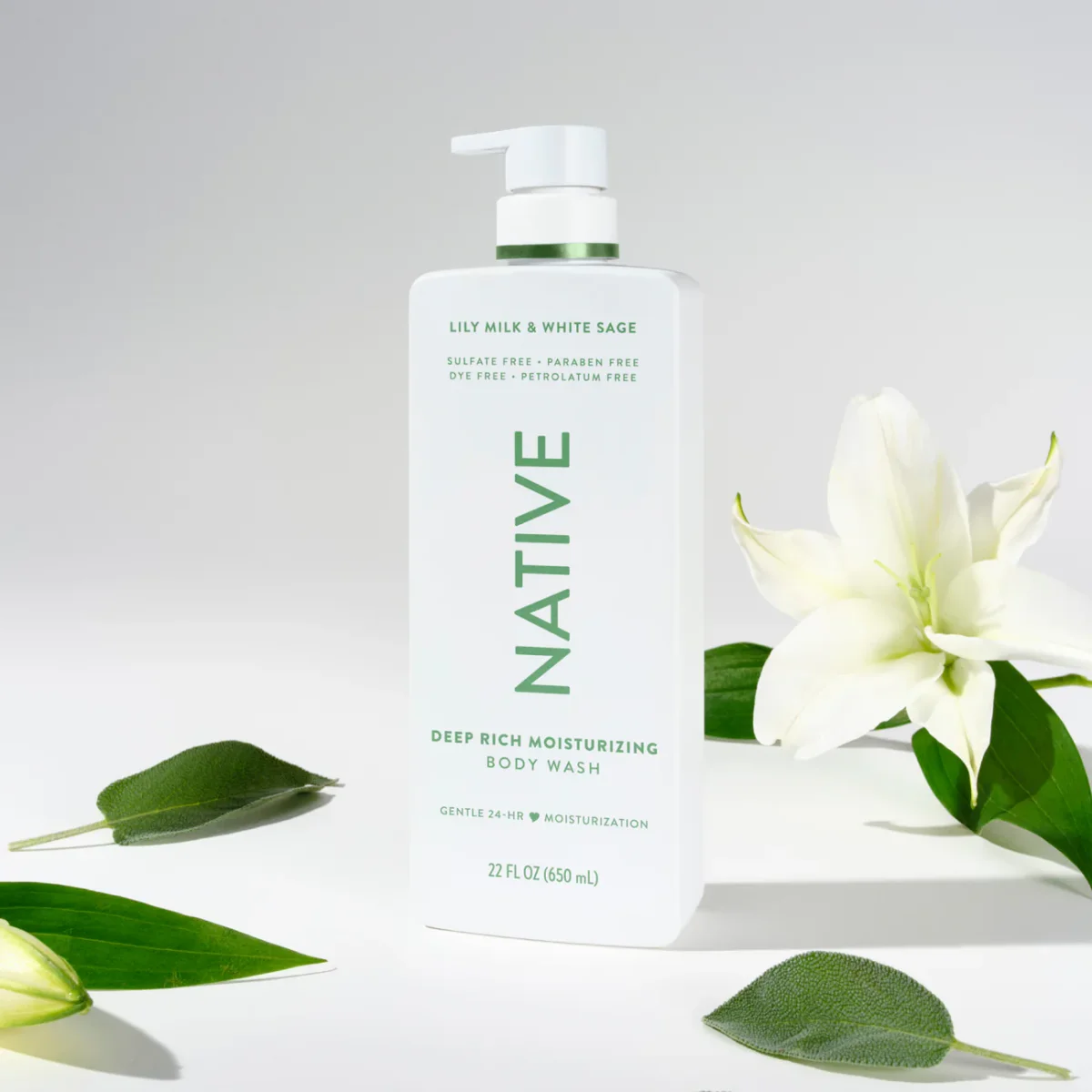 Lily Milk & White Sage Moisturizing Body Wash by Native