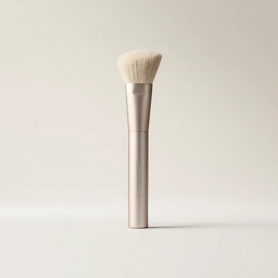 The Bronzer Brush by Summer Fridays