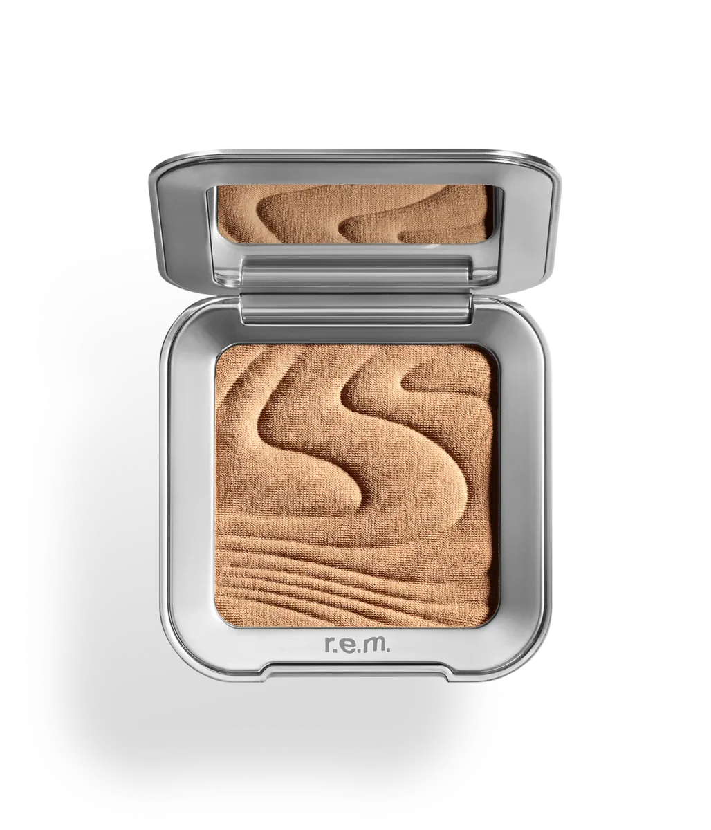 Hypernova Satin Matte Bronzer by r.e.m. beauty