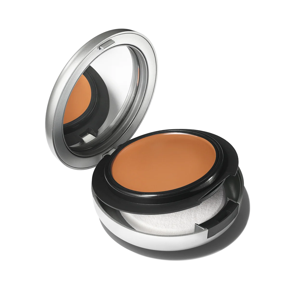 Studio Fix Tech Cream-To-Powder Foundation by MAC Cosmetics