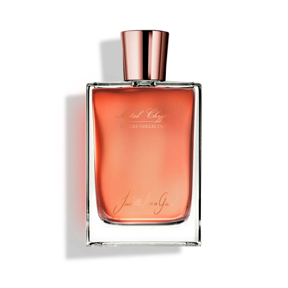 Metal Chypré Eau de Parfum by Juliette has a gun