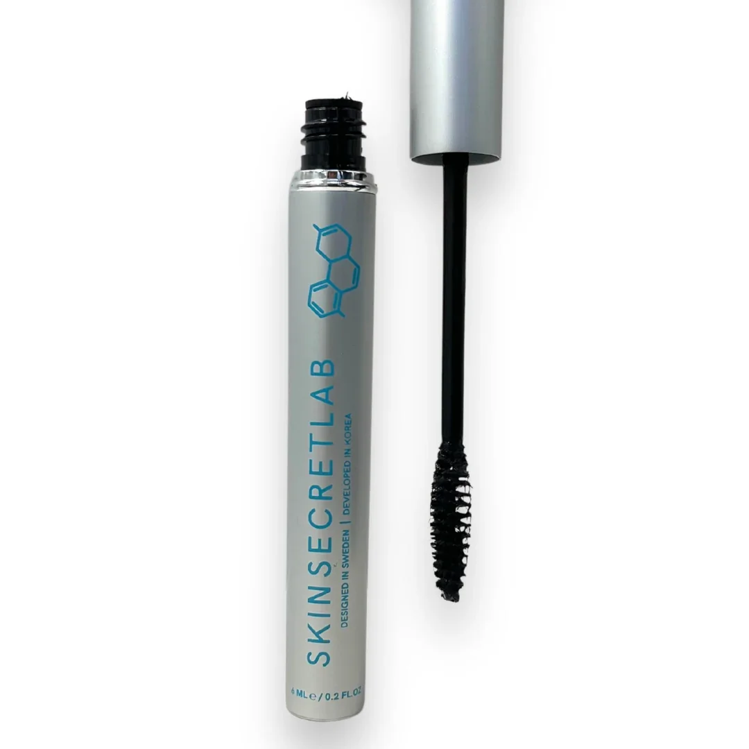 Growth Serum-Infused Volumising Mascara by SkinSecretLab