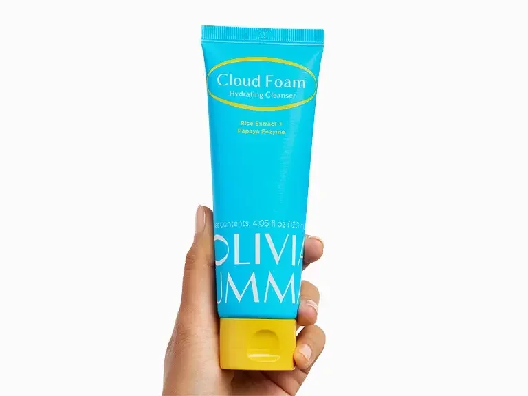 Cloud Foam Hydrating Cleanser by OLIVIAUMMA