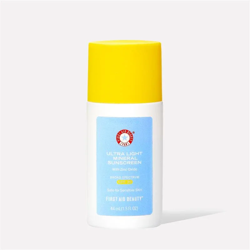 Ultra Light Liquid Mineral Sunscreen with Zinc Oxide SPF 30 by First Aid Beauty