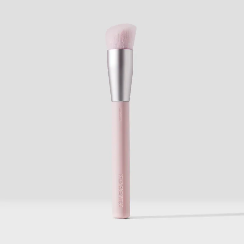 Foundation Brush 01 by Kylie Cosmetics