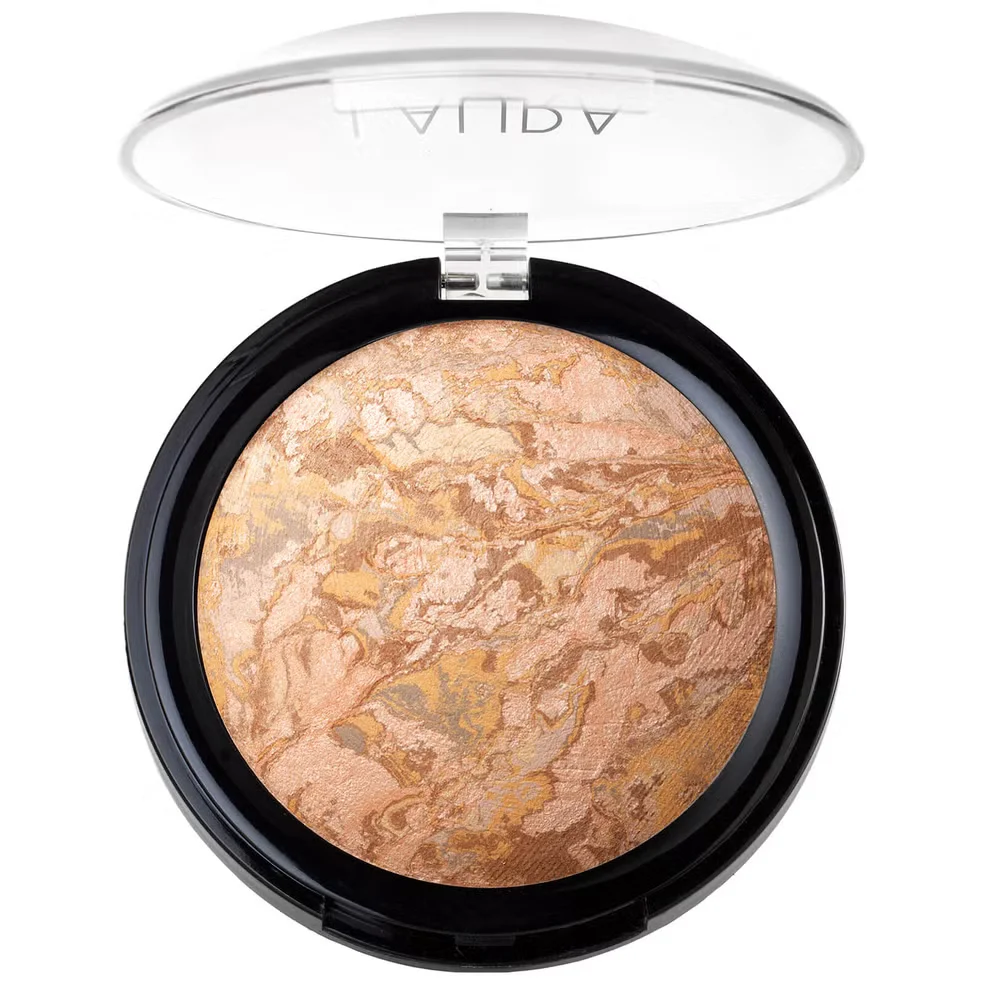 Baked Balance-N-Glow Illuminating Foundation by Laura Geller