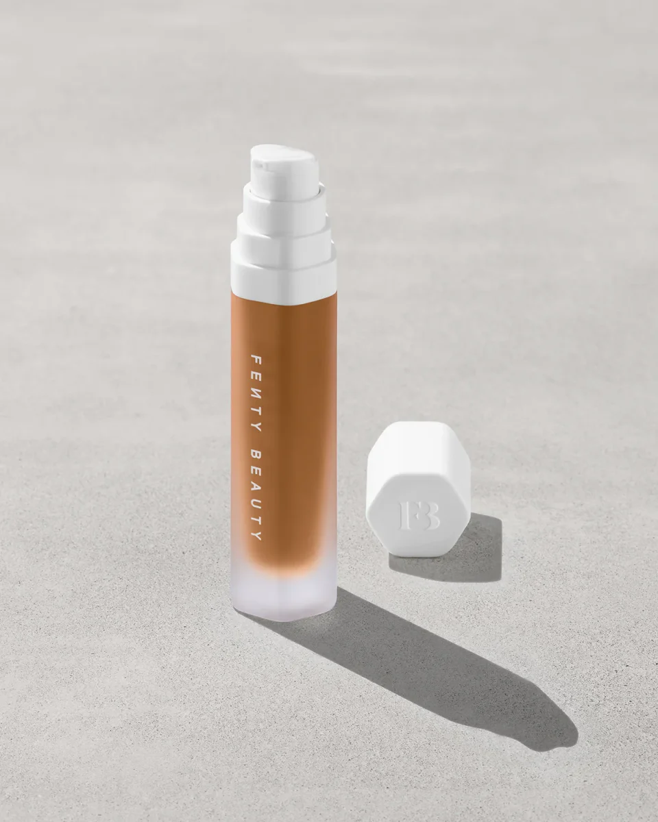 Soft'lit Naturally Luminous Longwear Foundation by Fenty Beauty