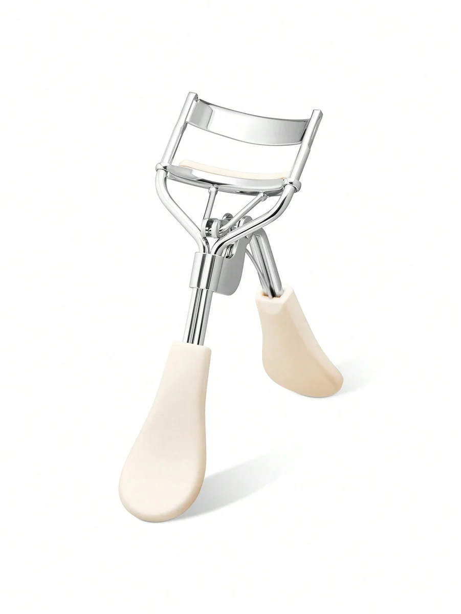 Made For Me Eyelash Curler by SHEGLAM