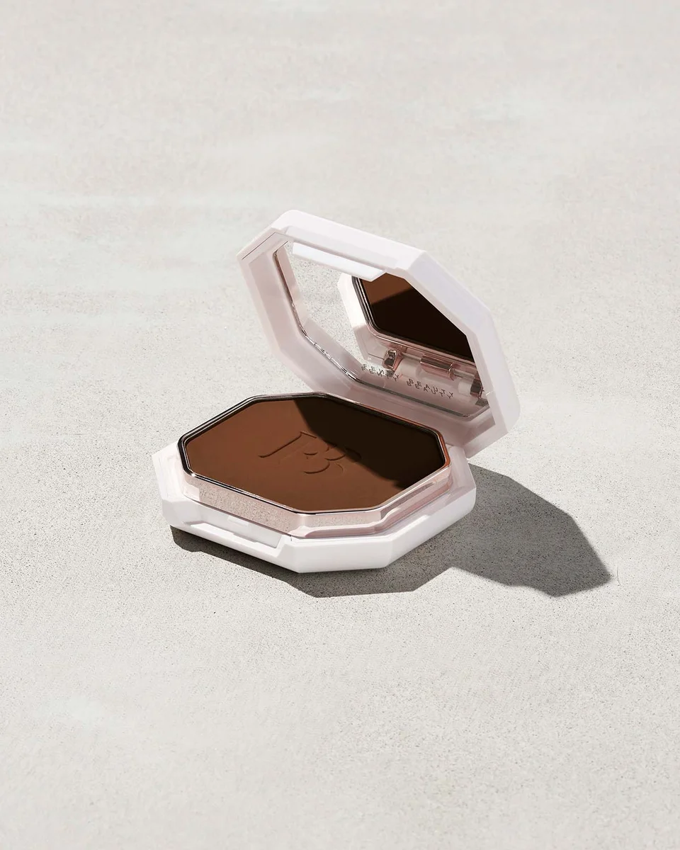 Pro Filt'r Soft Matte Powder Foundation by Fenty Beauty