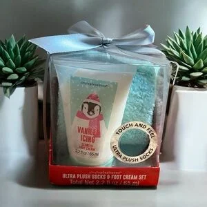 Vanilla Icing Scented Foot Cream by Simple Pleasures