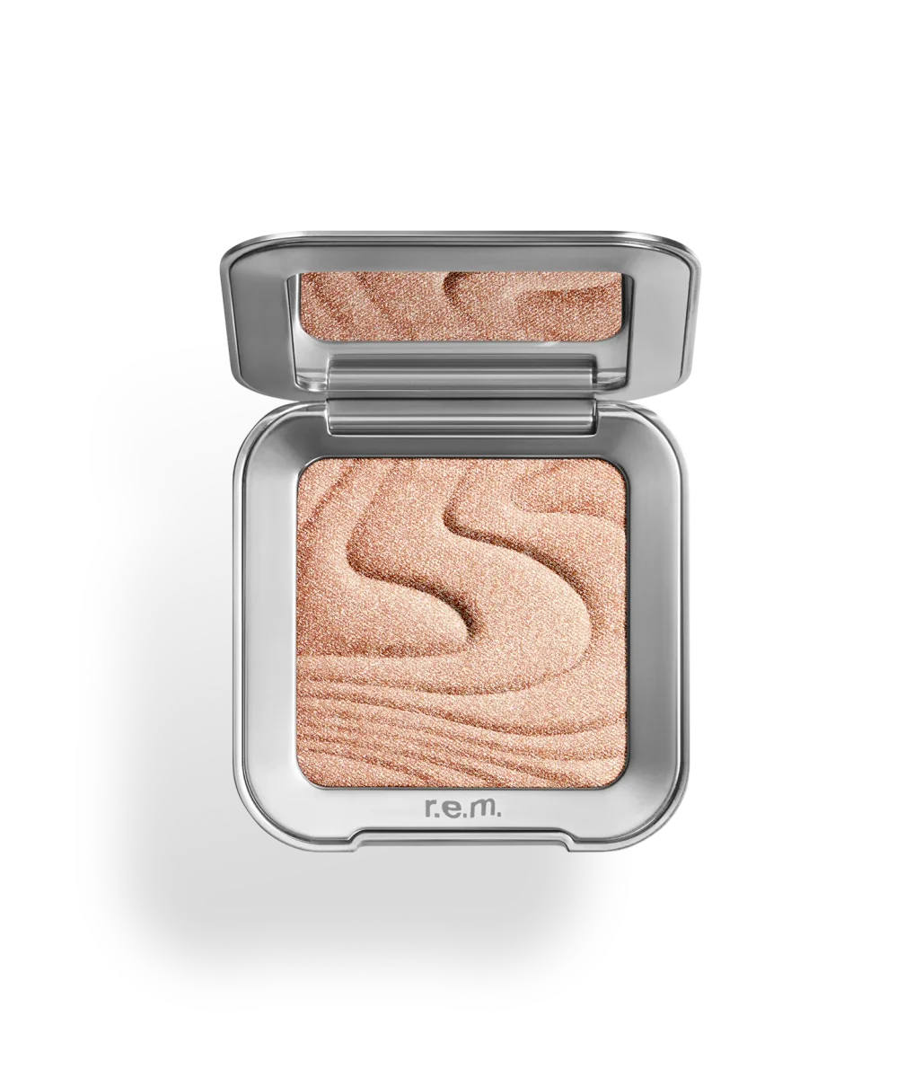 Interstellar Highlighter Topper by r.e.m. beauty