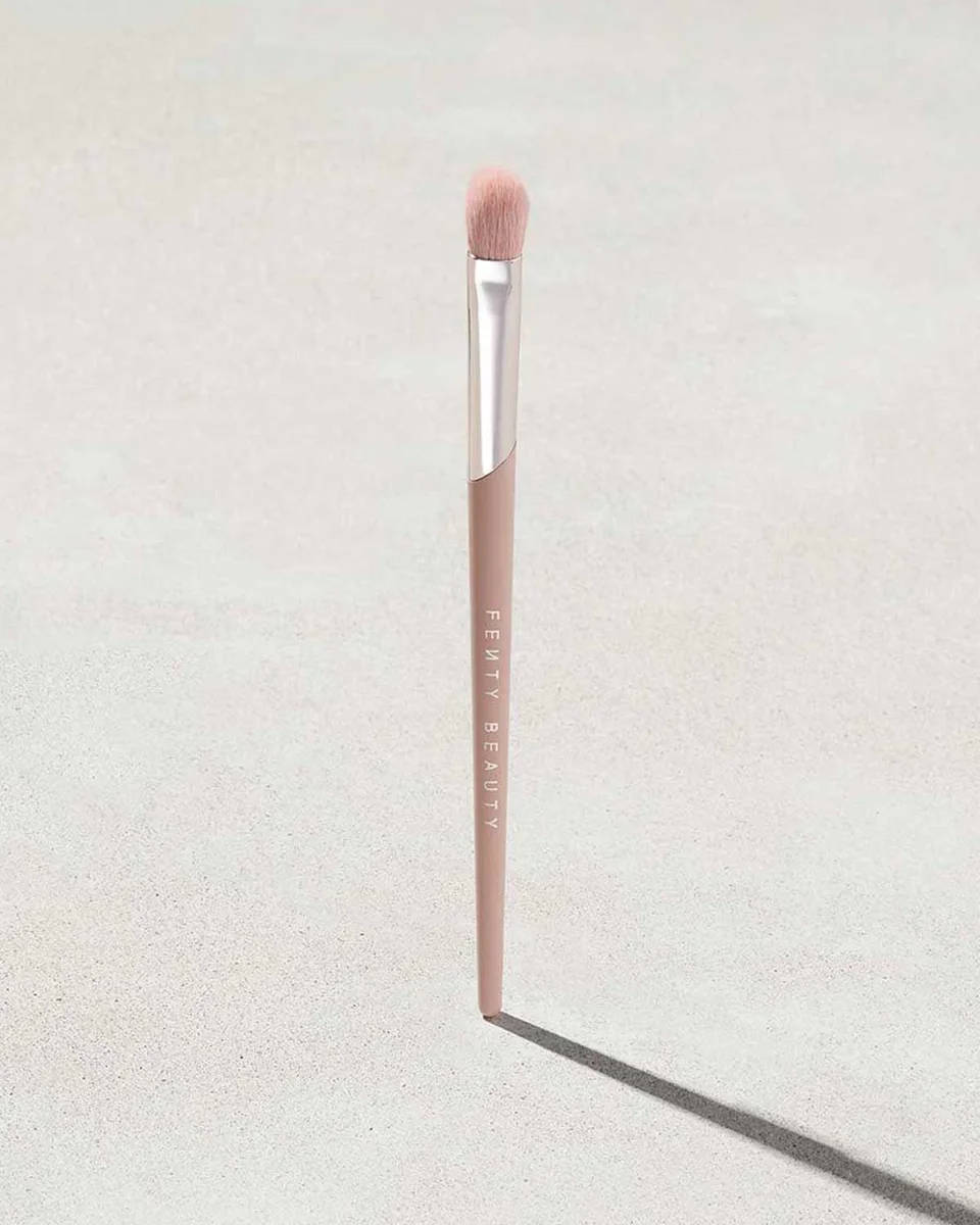 Precision Blending Brush 230 by Fenty Beauty
