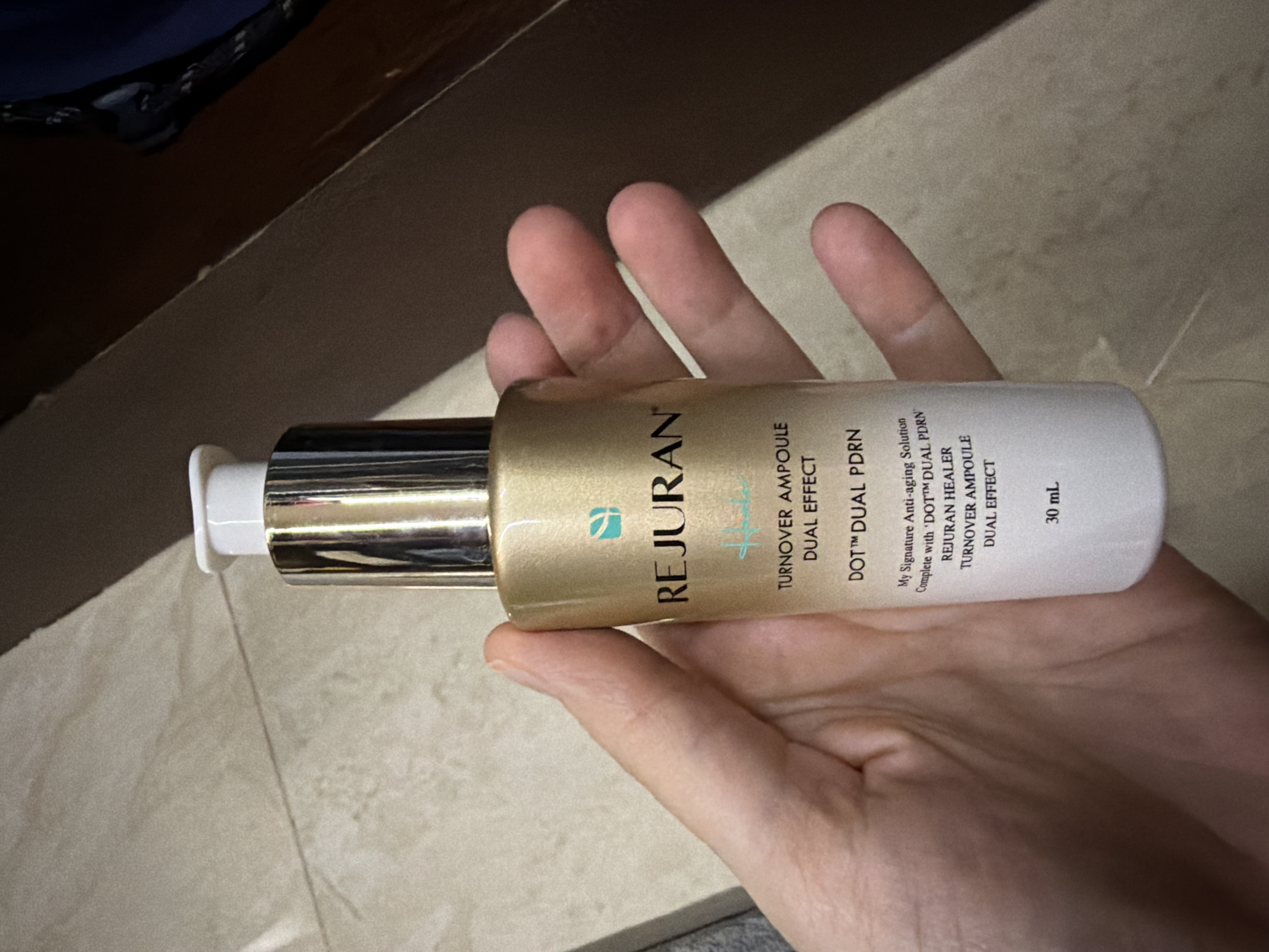 turnover ampoule dual effect by Rejuran