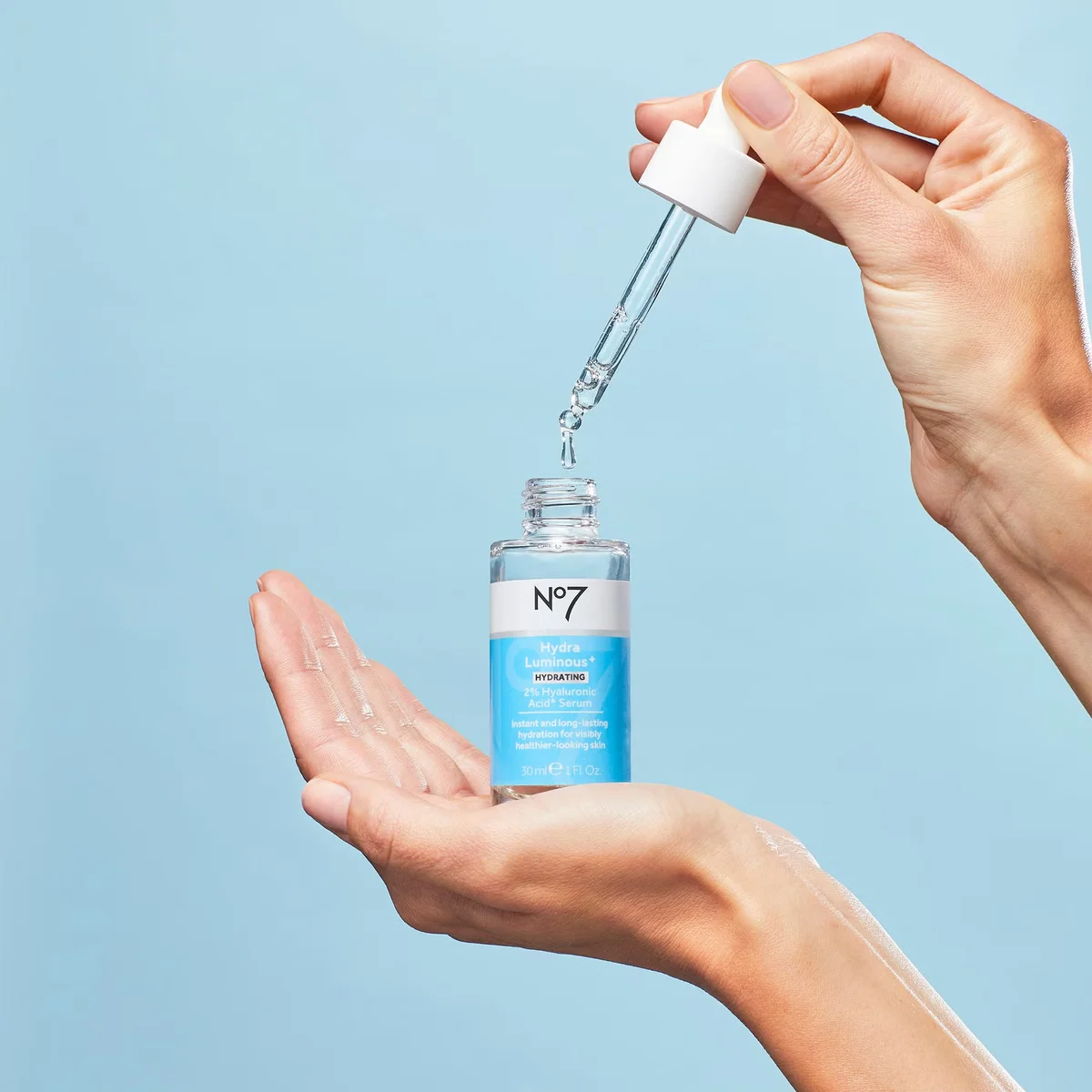 HydraLuminous+ Serum by No7