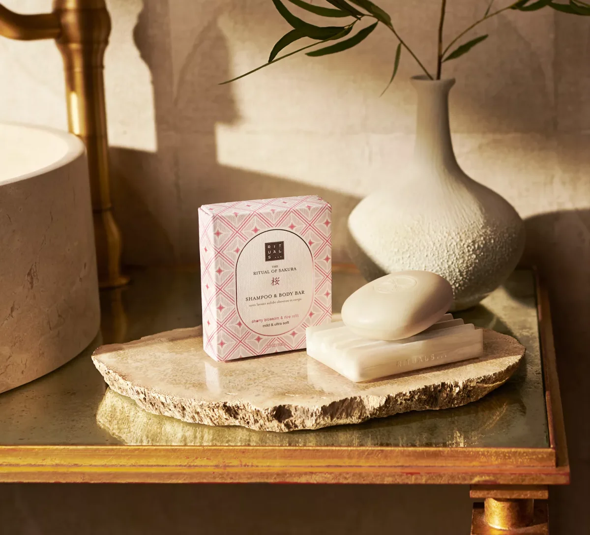 The Ritual Of Sakura Shampoo & Body Bar by Rituals