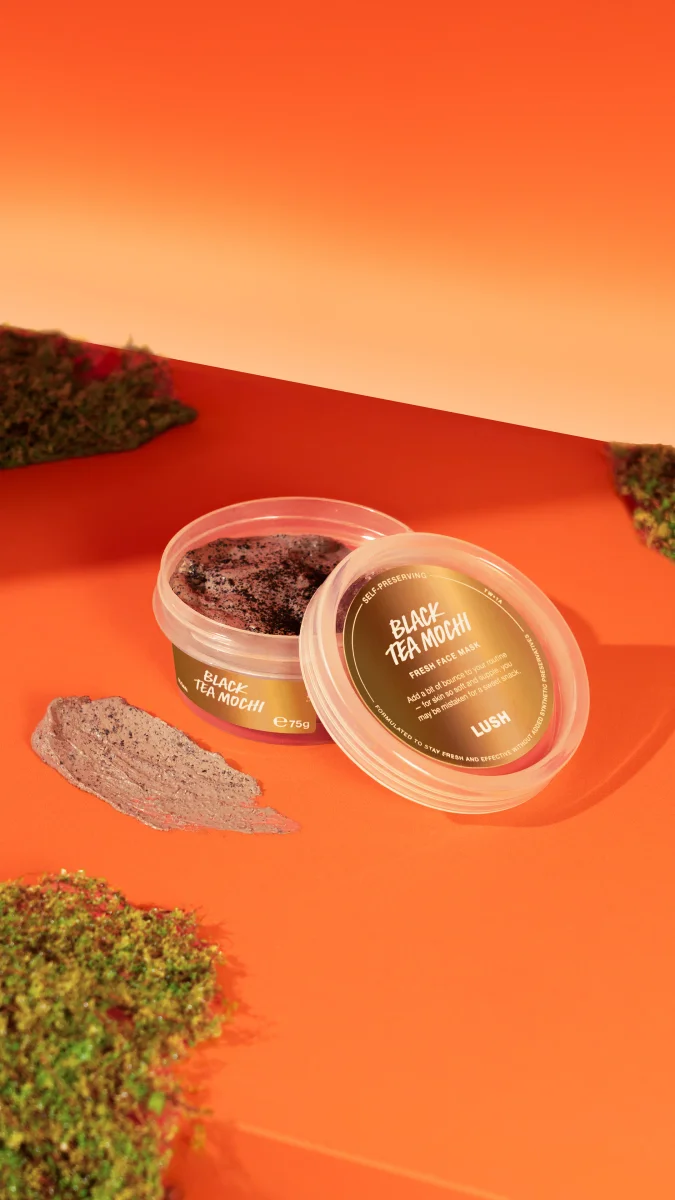 Black Tea Mochi Face Mask by LUSH