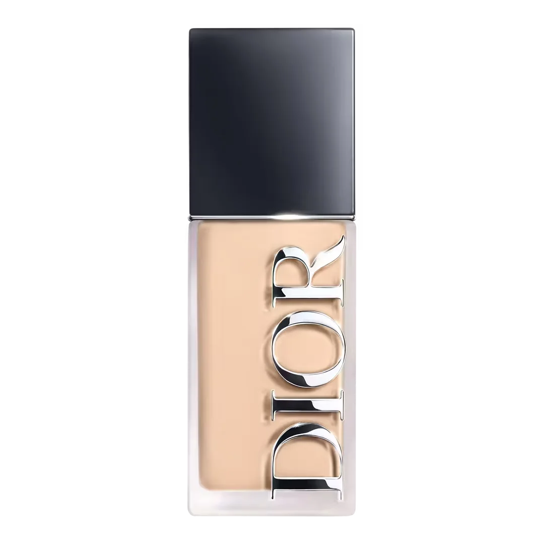 Forever Skin Wear Blurring Natural Matte Foundation by Dior