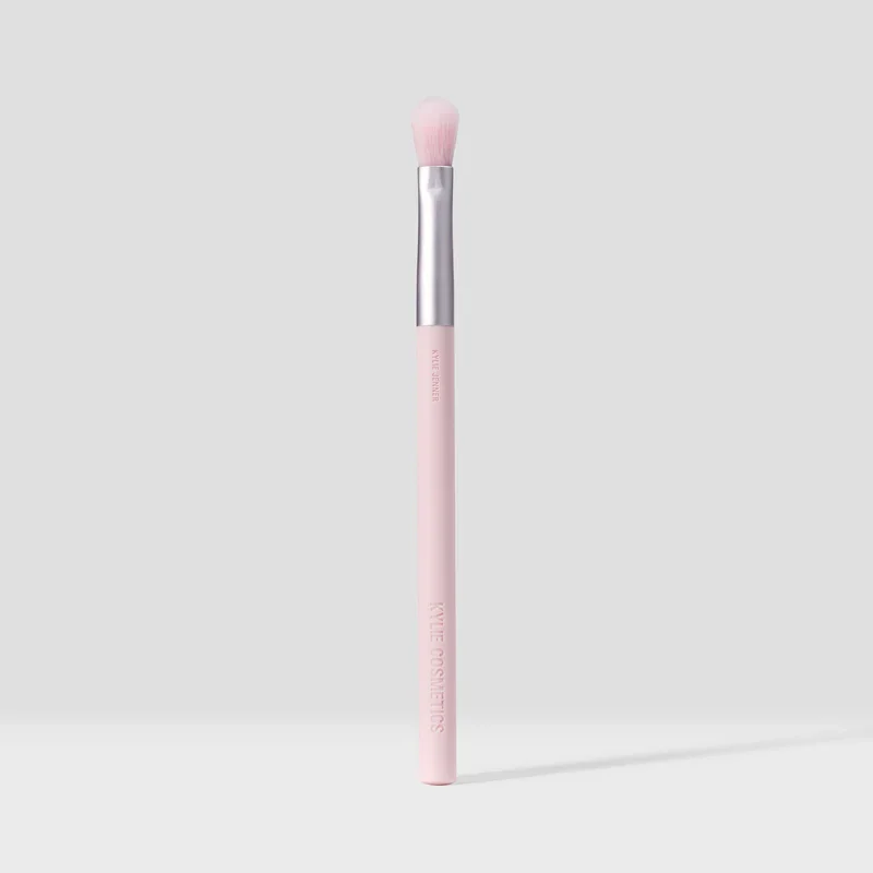 Eyeshadow Crease Blending Brush 08 by Kylie Cosmetics