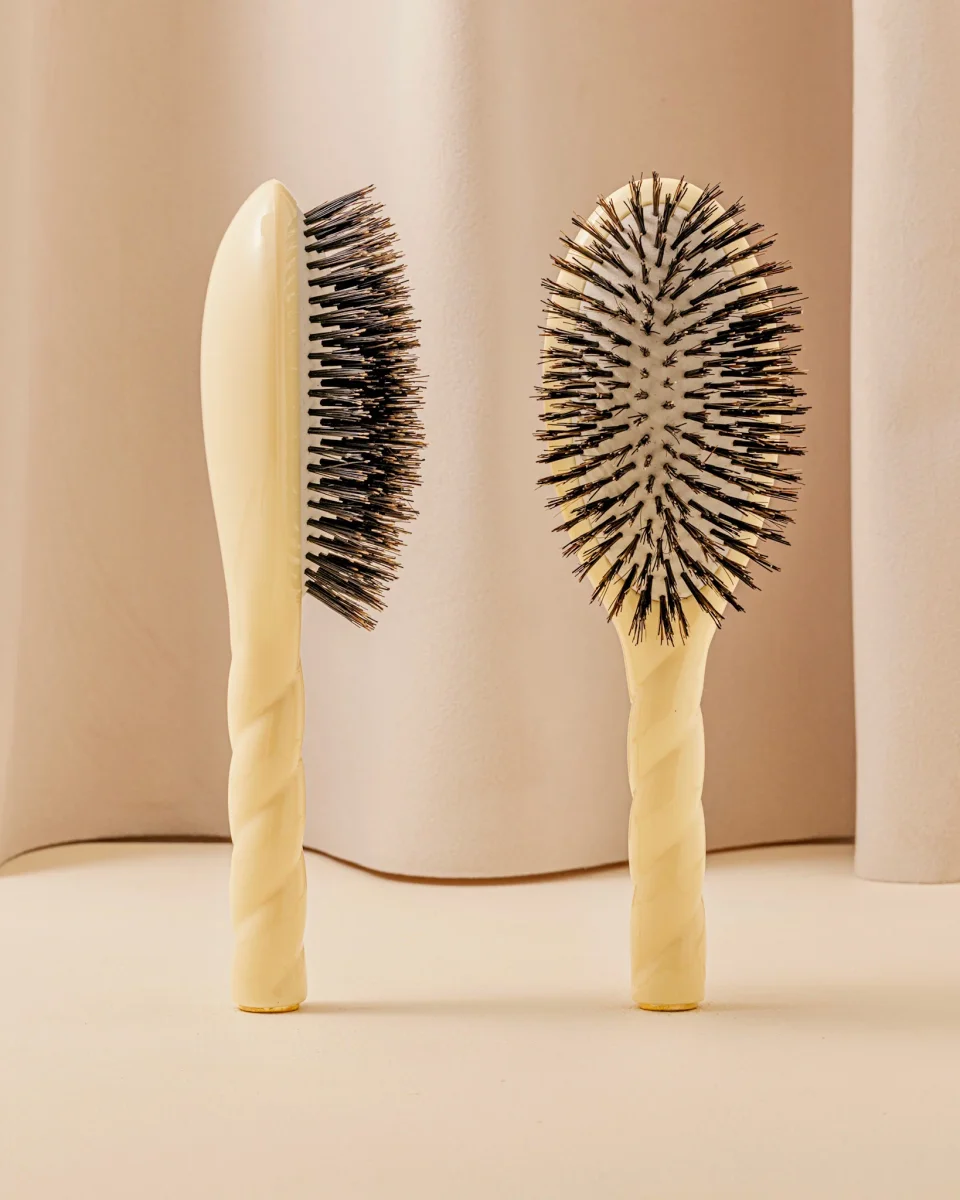 Cair Hairbrush by Cair
