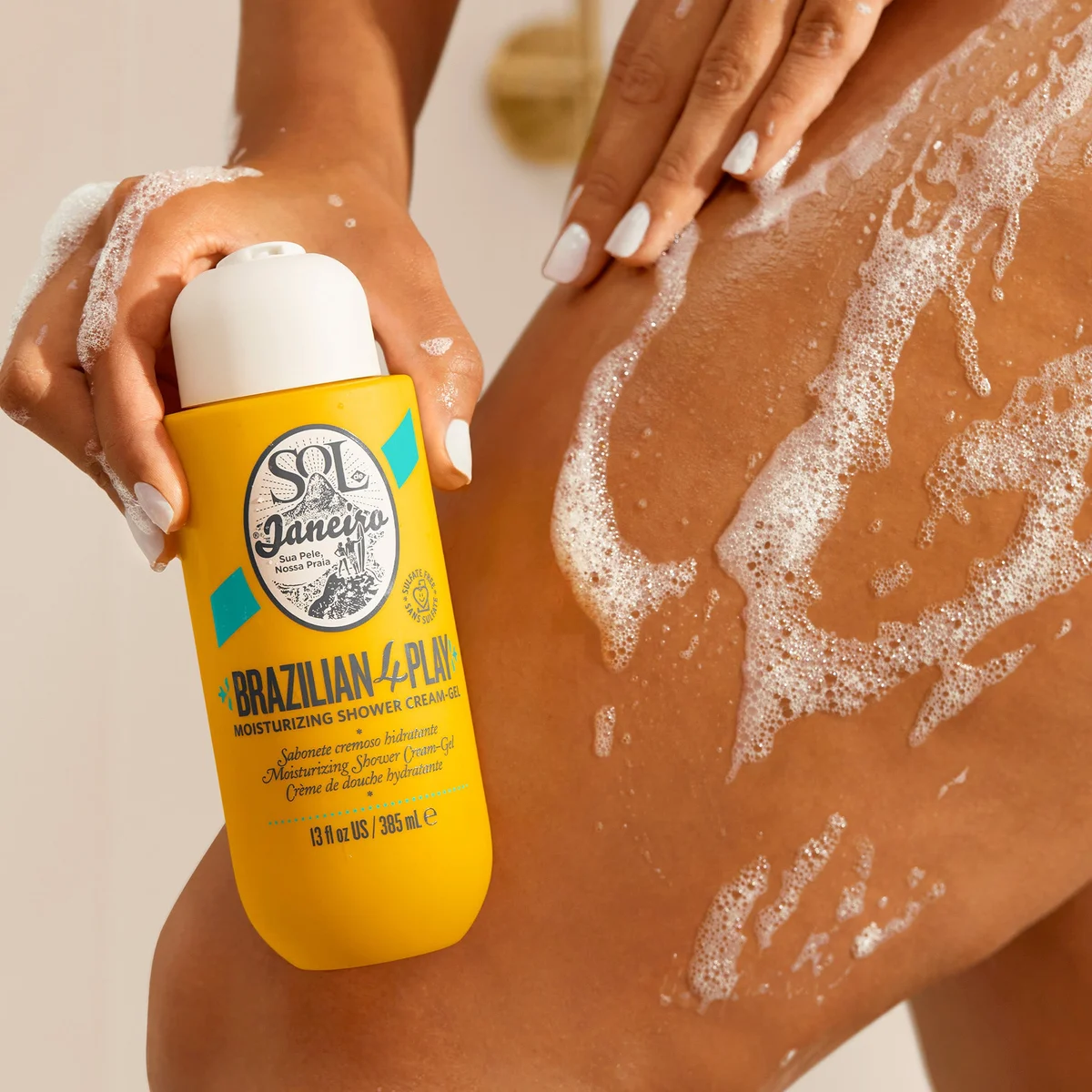 Brazilian Play Moisturizing Shower Cream-Gel by Sol de Janeiro