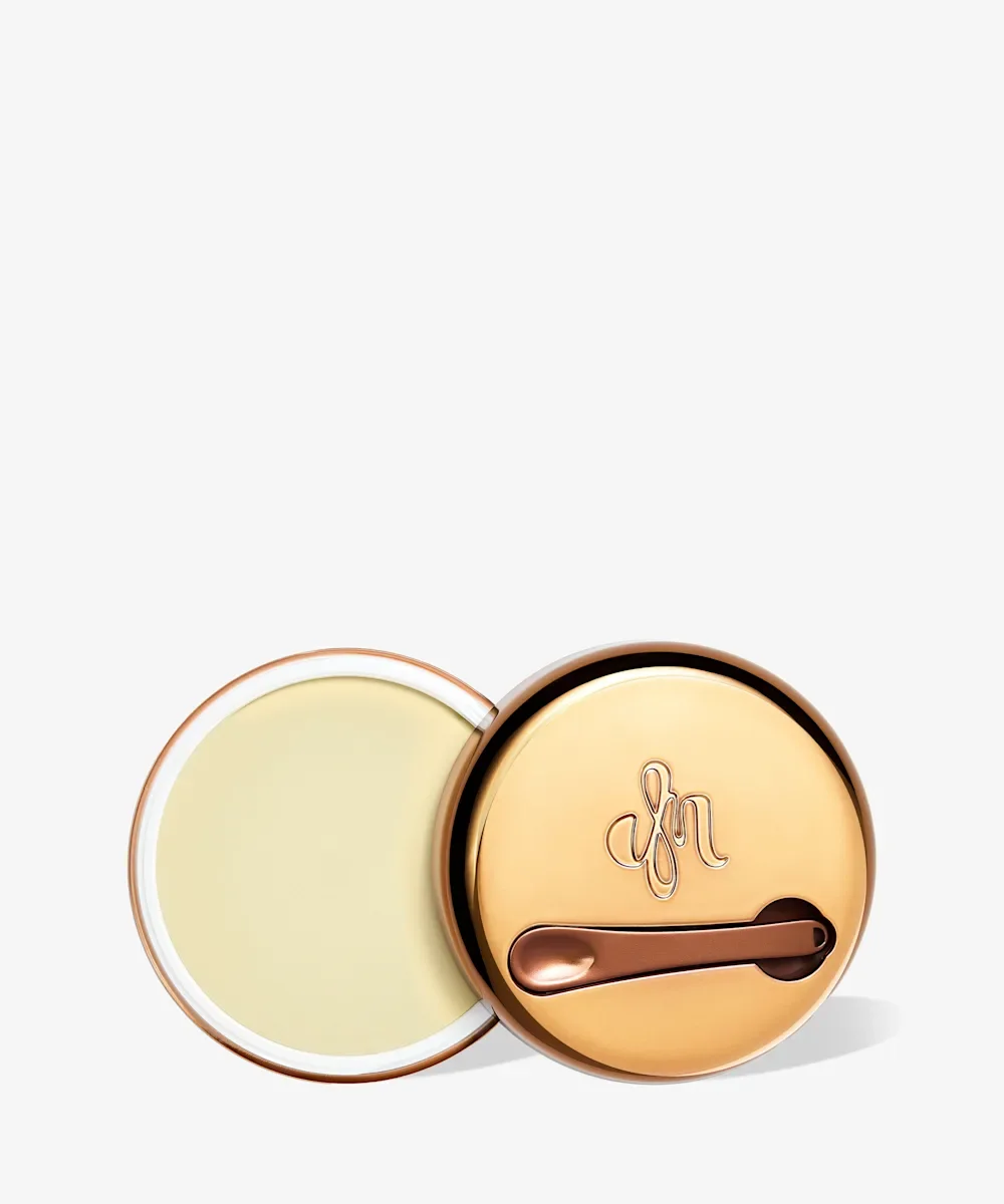 Yummy Skin Blurring Balm Powder Universal Radiant by Danessa Myricks Beauty