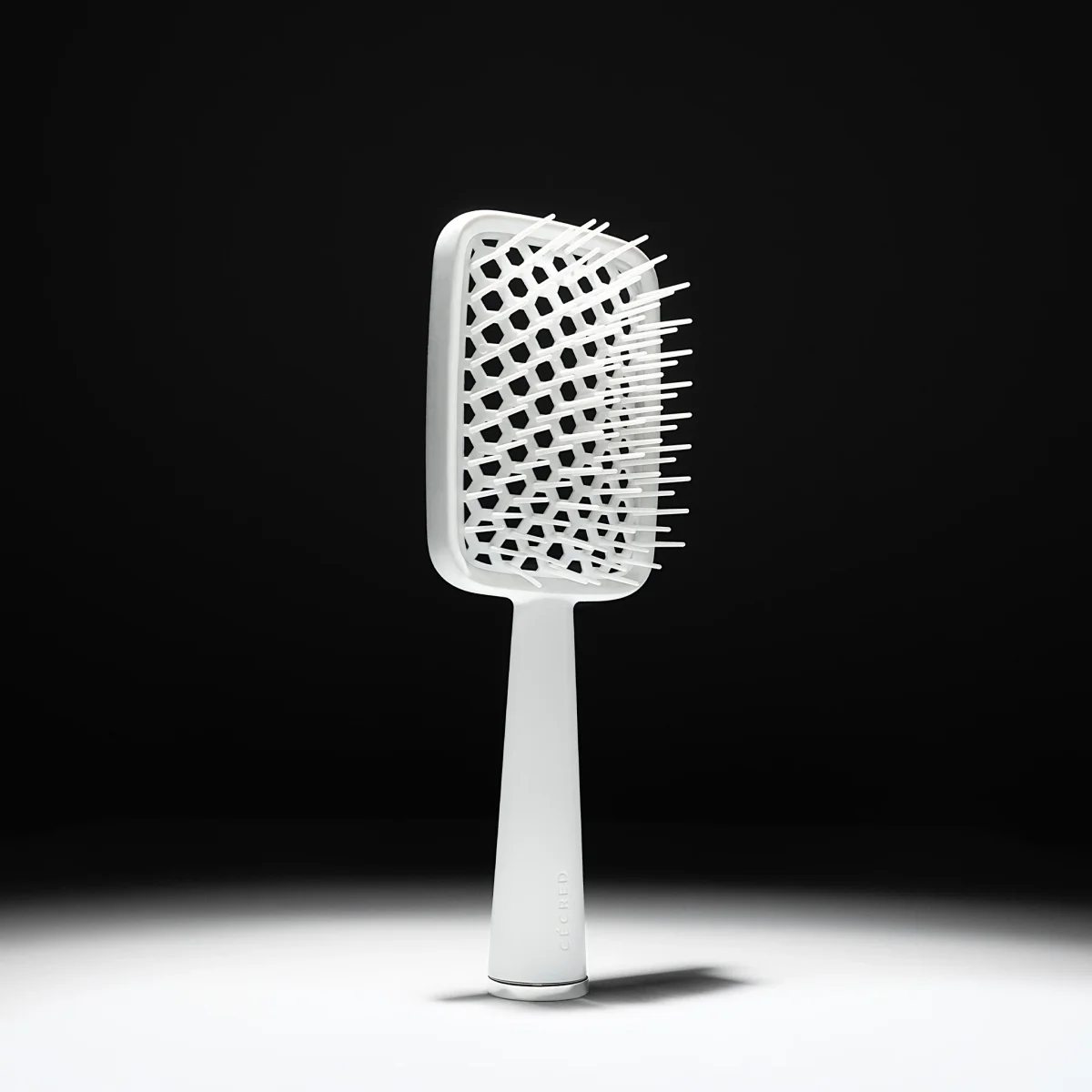 Vented Paddle Brush by Cécred