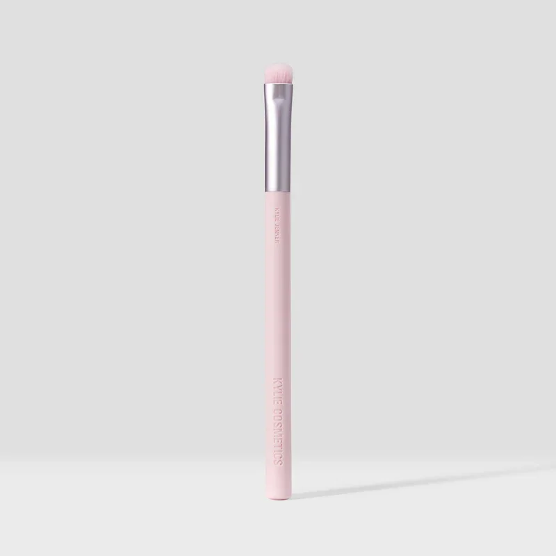 Eyeshadow Shader Brush 06 by Kylie Cosmetics